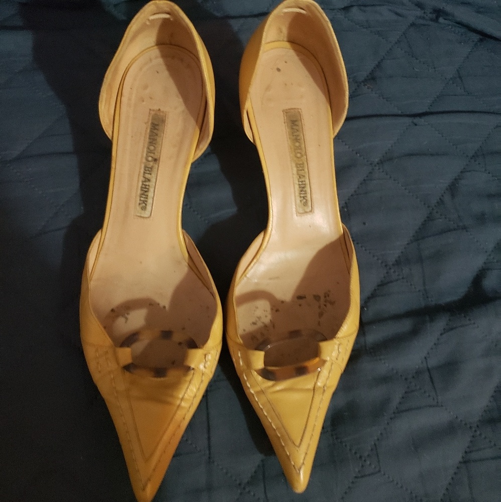 Manolo Blahnik kitten heels